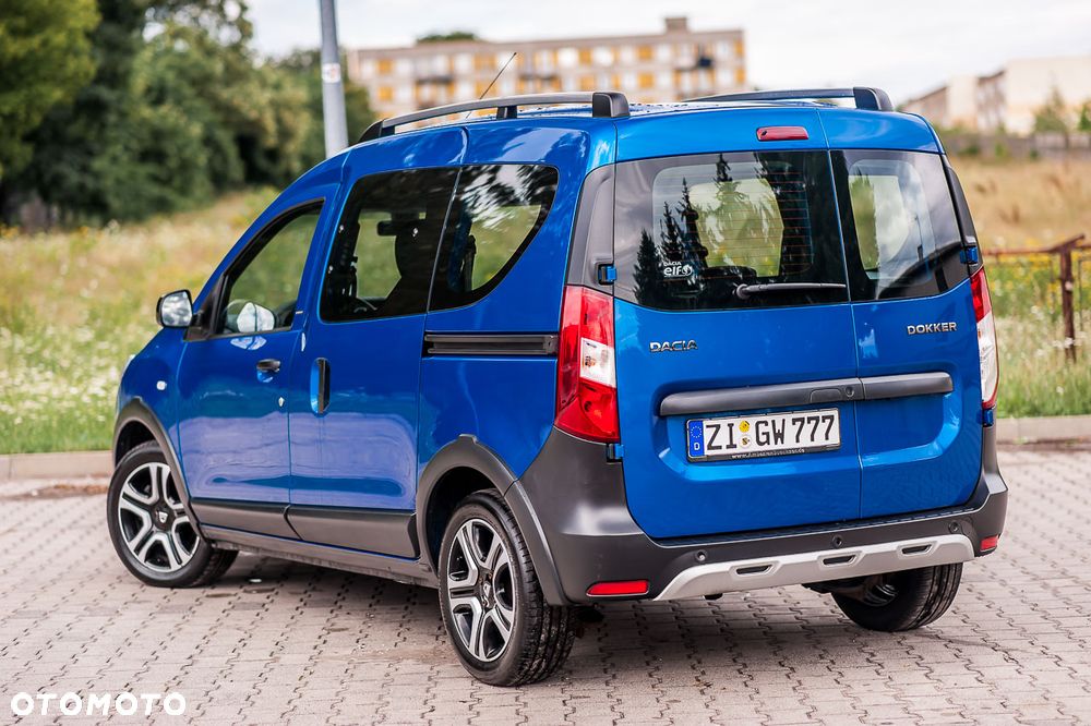 Dacia Dokker TCe 115 Stepway Celebration - 11