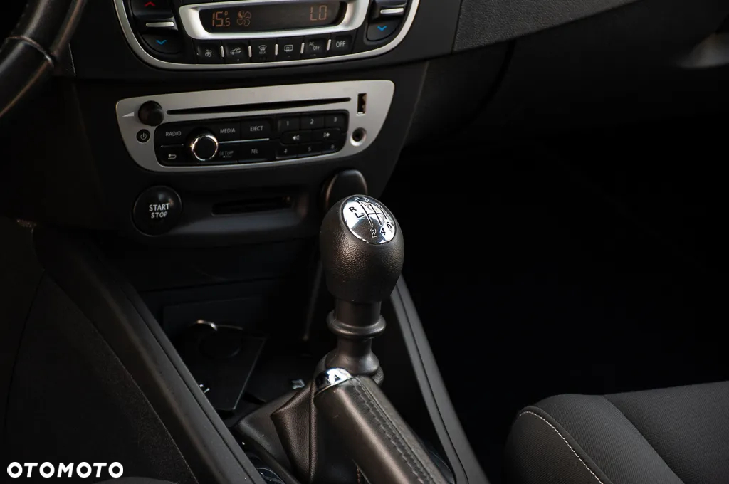 Renault Megane ENERGY TCe 115 Start & Stop Bose Edition - 35