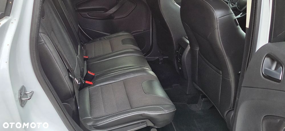 Ford Kuga 2.0 TDCi 4x4 Titanium - 12