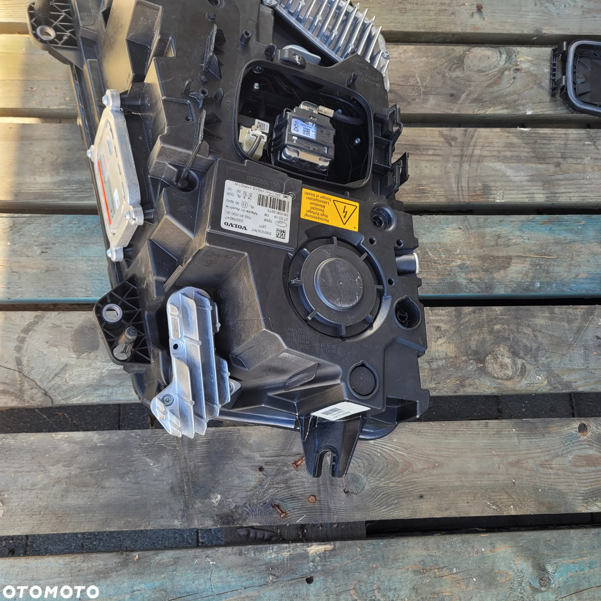LAMPA XENON LEWA VOLVO FH4 SKRETNA ORYGINAŁ CHWALIM116 - 4