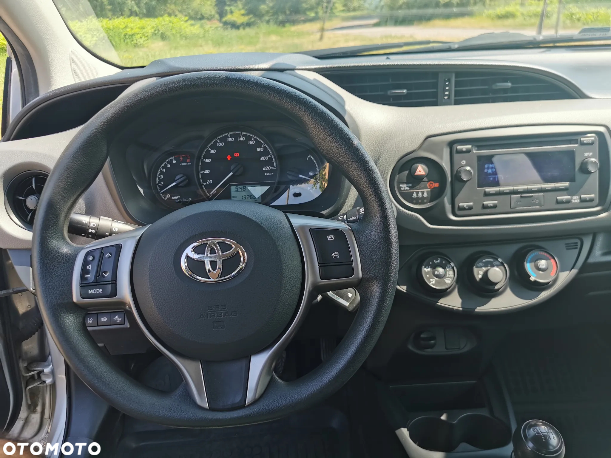 Toyota Yaris 1.5 Active - 12
