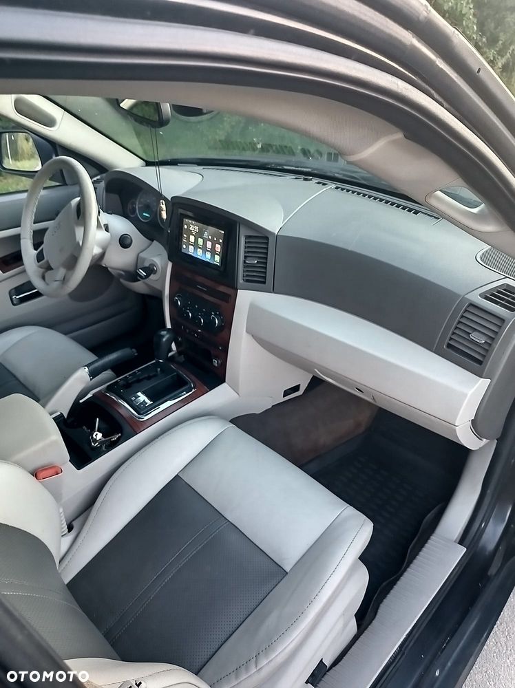 Jeep Grand Cherokee 2005 photo 4