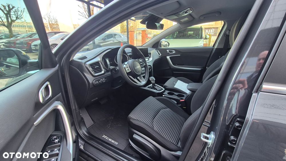 Kia XCeed 1.6 T-GDI M DCT - 12