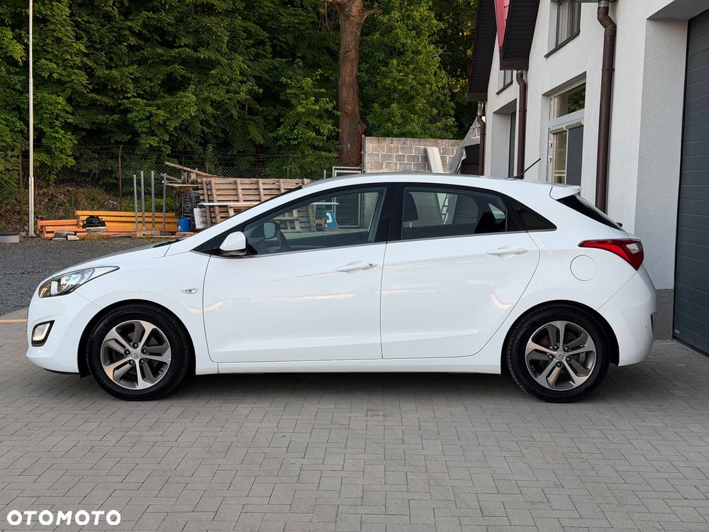 Hyundai i30 1.4 Premiere Comfort - 25