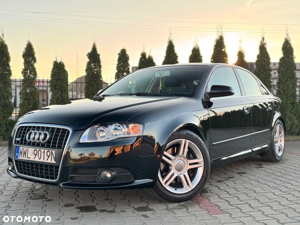 Audi A4 Limousine - 1