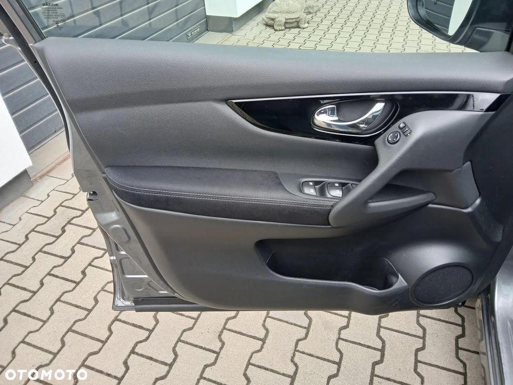 Nissan Qashqai 1.7 dCi Xtronic ALL-MODE 4x4i N-WAY - 27