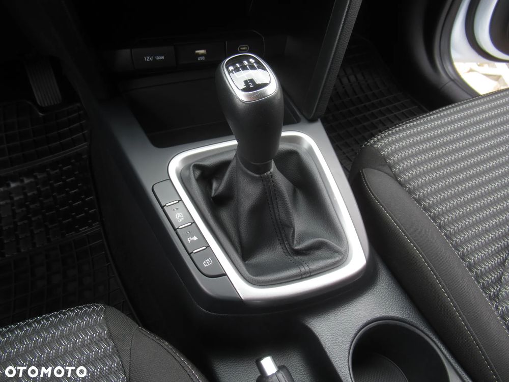 Kia Ceed 1.5 T-GDI M - 16