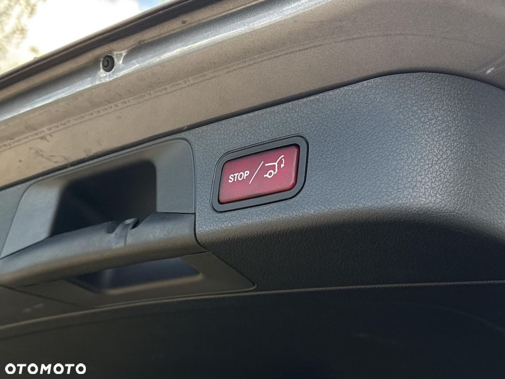 Mercedes-Benz GLB - 21