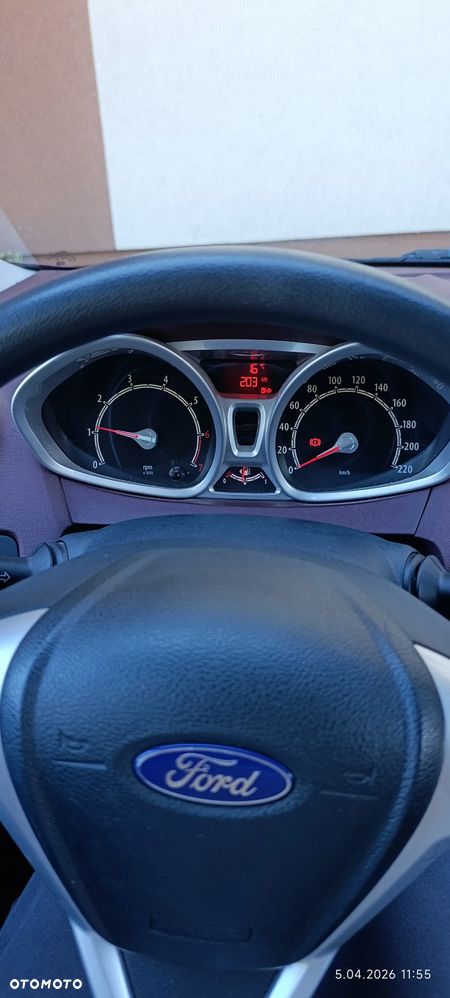 Ford Fiesta - 16
