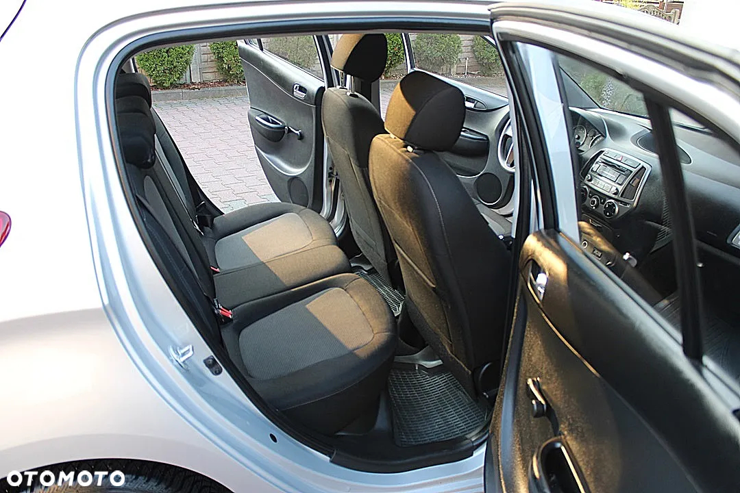 Hyundai i30 1.4 Premiere Comfort - 20