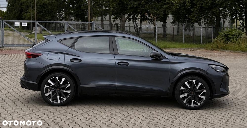 Cupra Formentor 2.0 TSI 4Drive DSG VZ Tribe Edition - 17