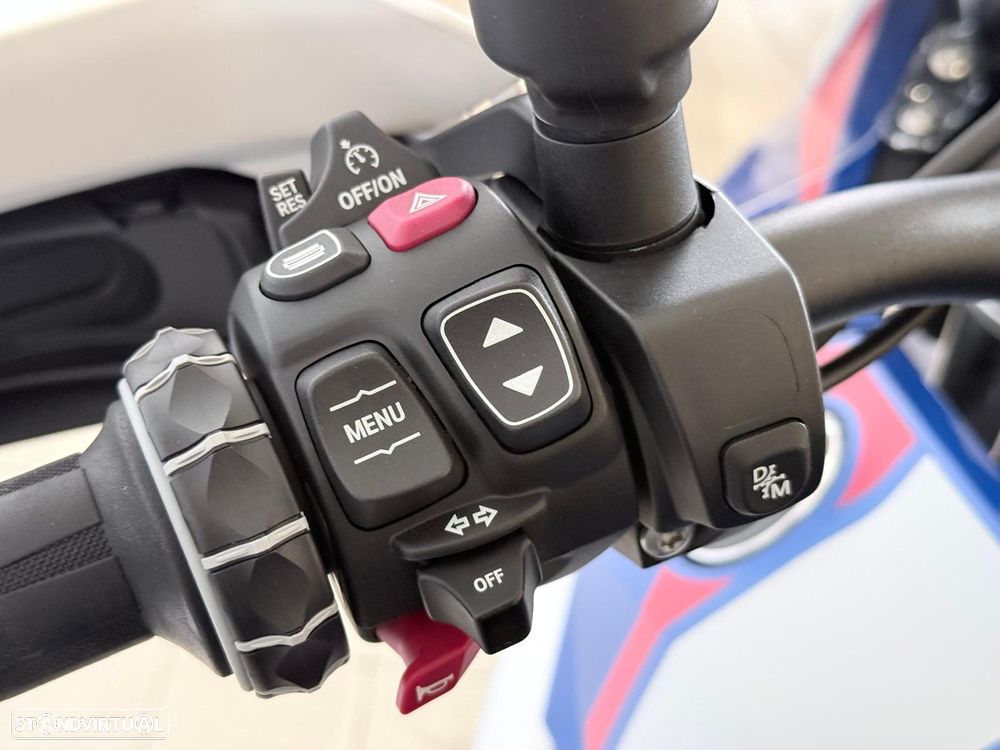 BMW R 1300 GS TROPHY - 9