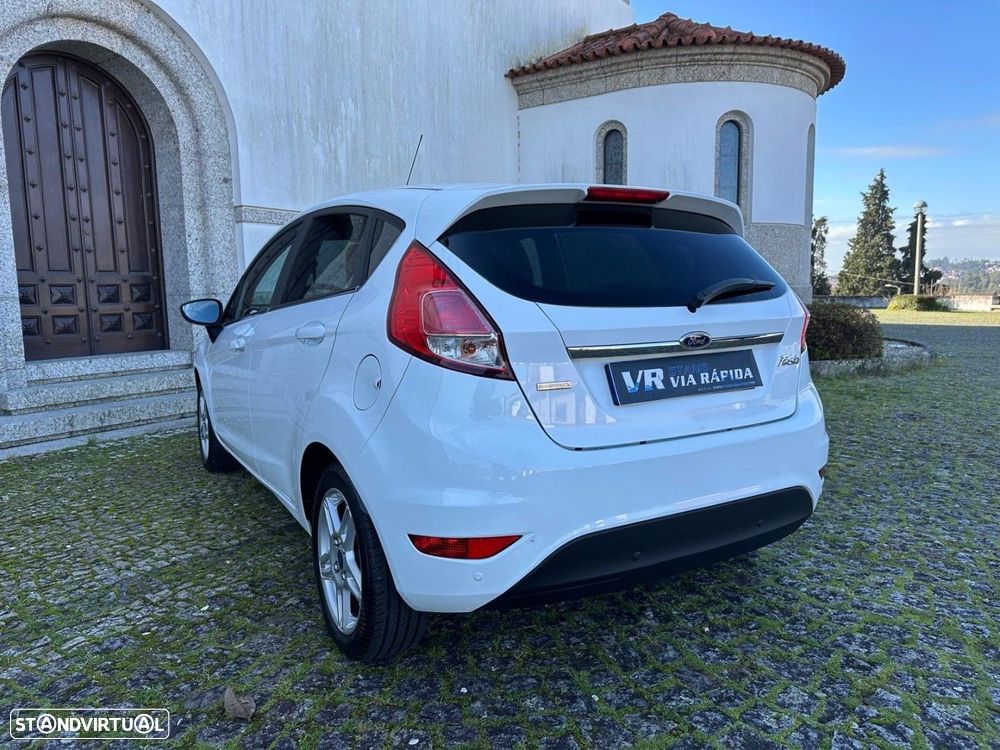 Ford Fiesta 1.0 T EcoBoost Titanium - 23