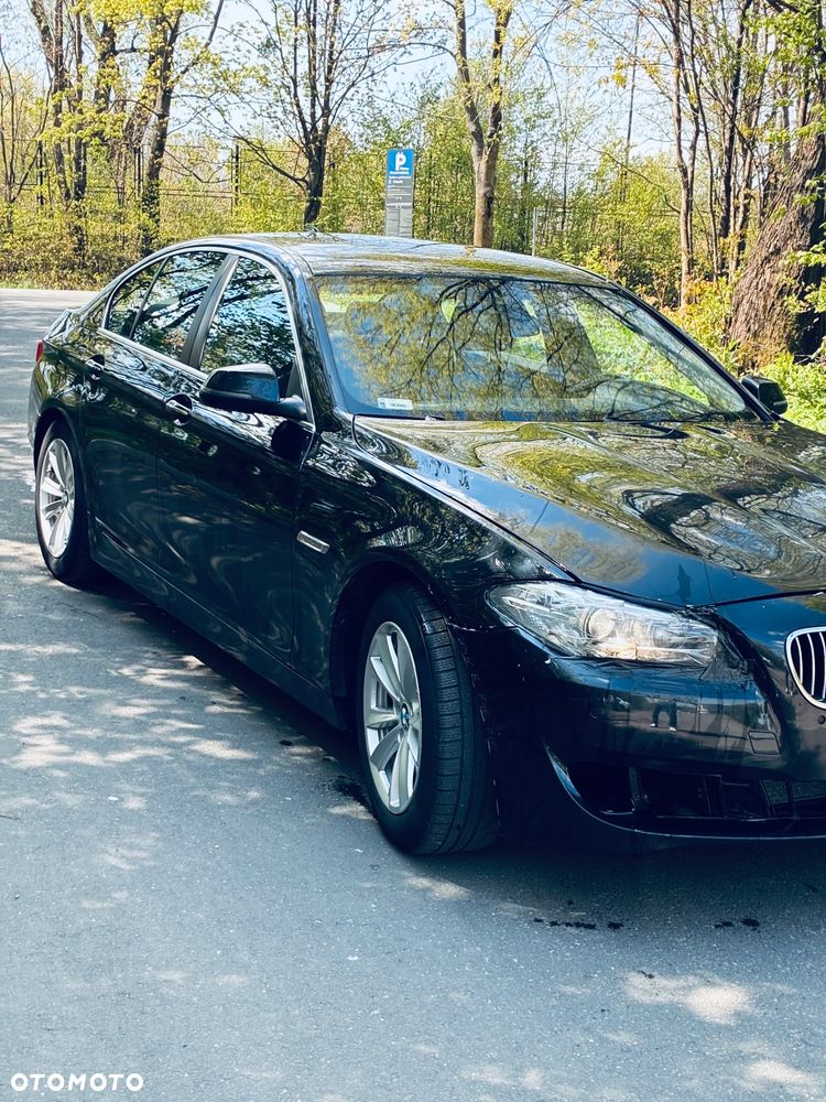 BMW Seria 5 520d xDrive - 5
