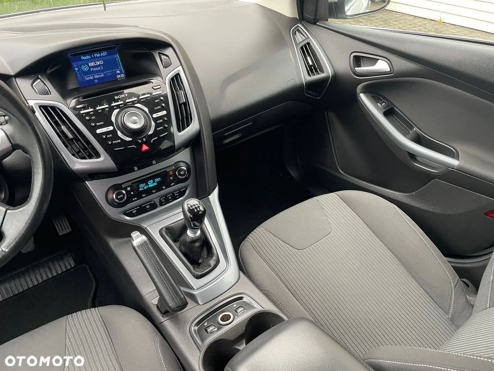 Ford Focus 1.0 EcoBoost Titanium - 11