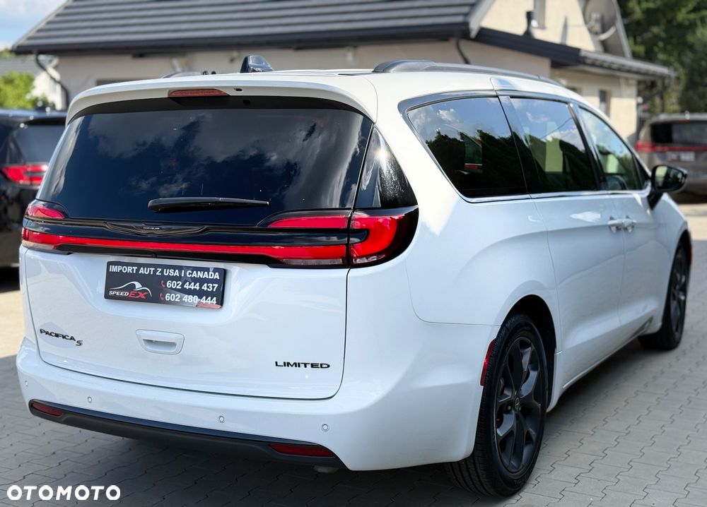 Chrysler Pacifica - 10
