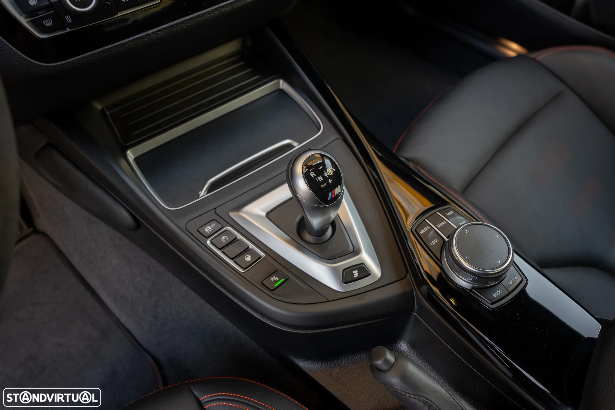 BMW M2 Competition Auto - 25
