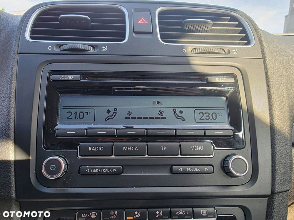 Volkswagen Golf Variant 1.6 TDI DPF BlueMotion Technology Trendline - 15