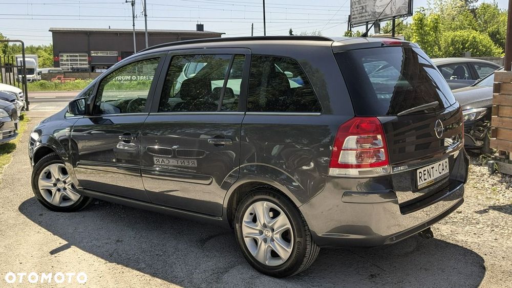Opel Zafira - 9