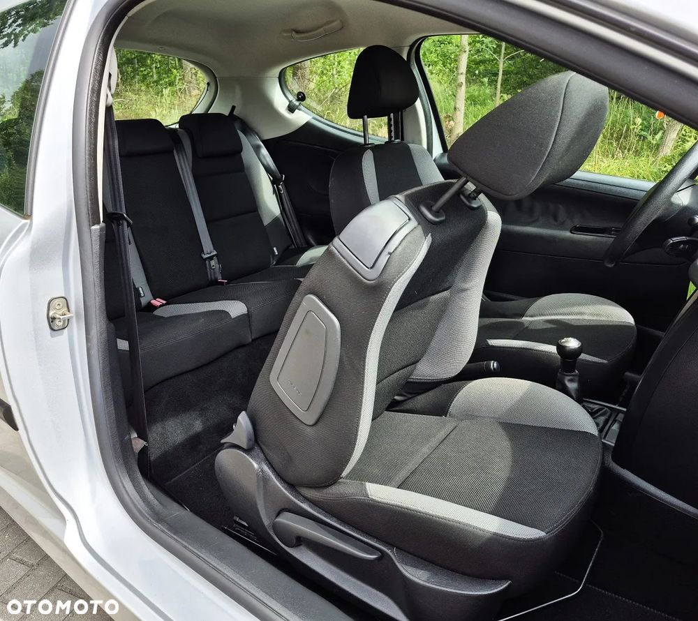 Peugeot 207 1.4 Trendy - 13