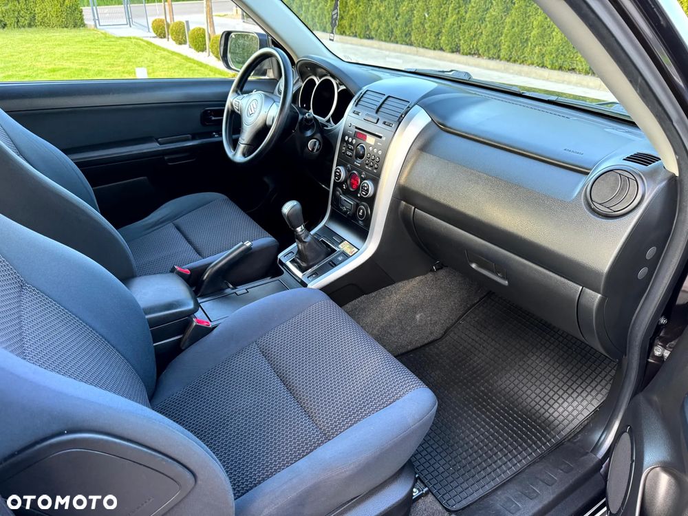 Suzuki Grand Vitara 1.6 Comfort - 10