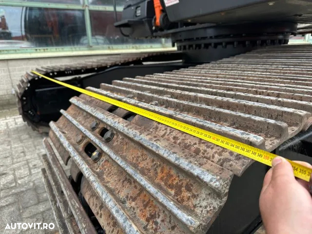 Hitachi ZX250LC-5B Long Reach 17 M - 20