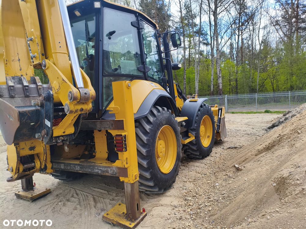 Caterpillar 444F2 - 4