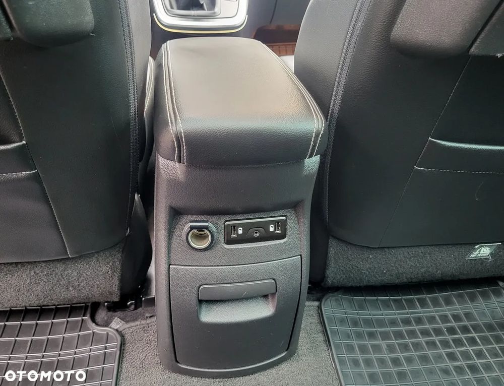 Renault Scenic 1.6 dCi Energy Bose Edition S&S - 30