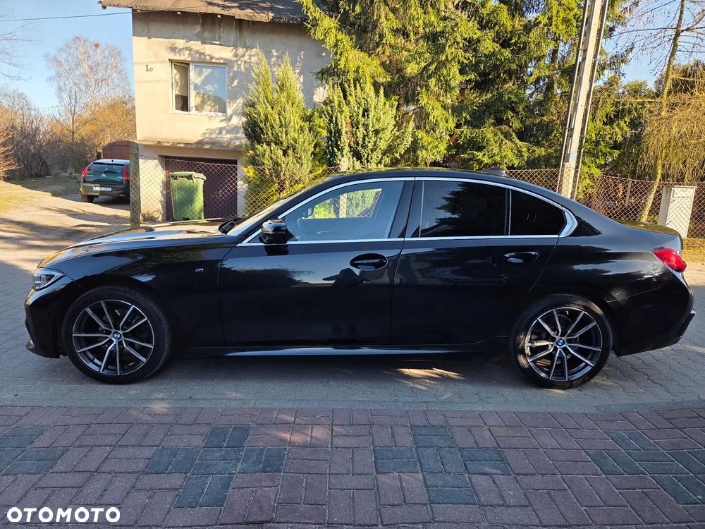 BMW Seria 3 320d M Sport - 4