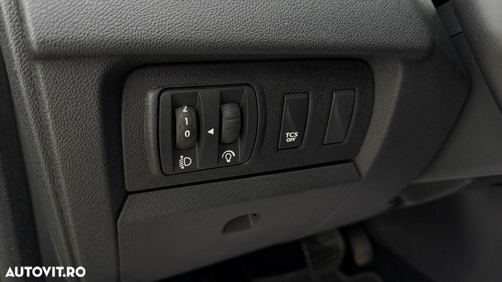 Renault Megane dCi 110 FAP EDC Paris Business - 14