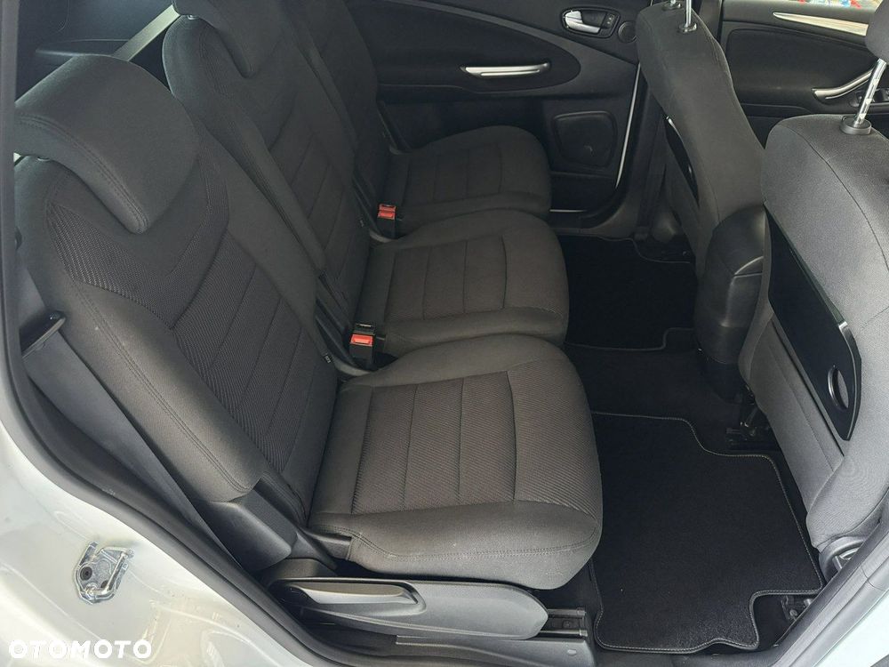 Ford S-Max 2.0 TDCi DPF Titanium - 19