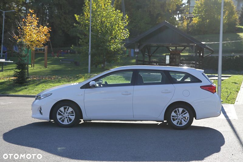 Toyota Auris 1.8 HSD Luna - 6
