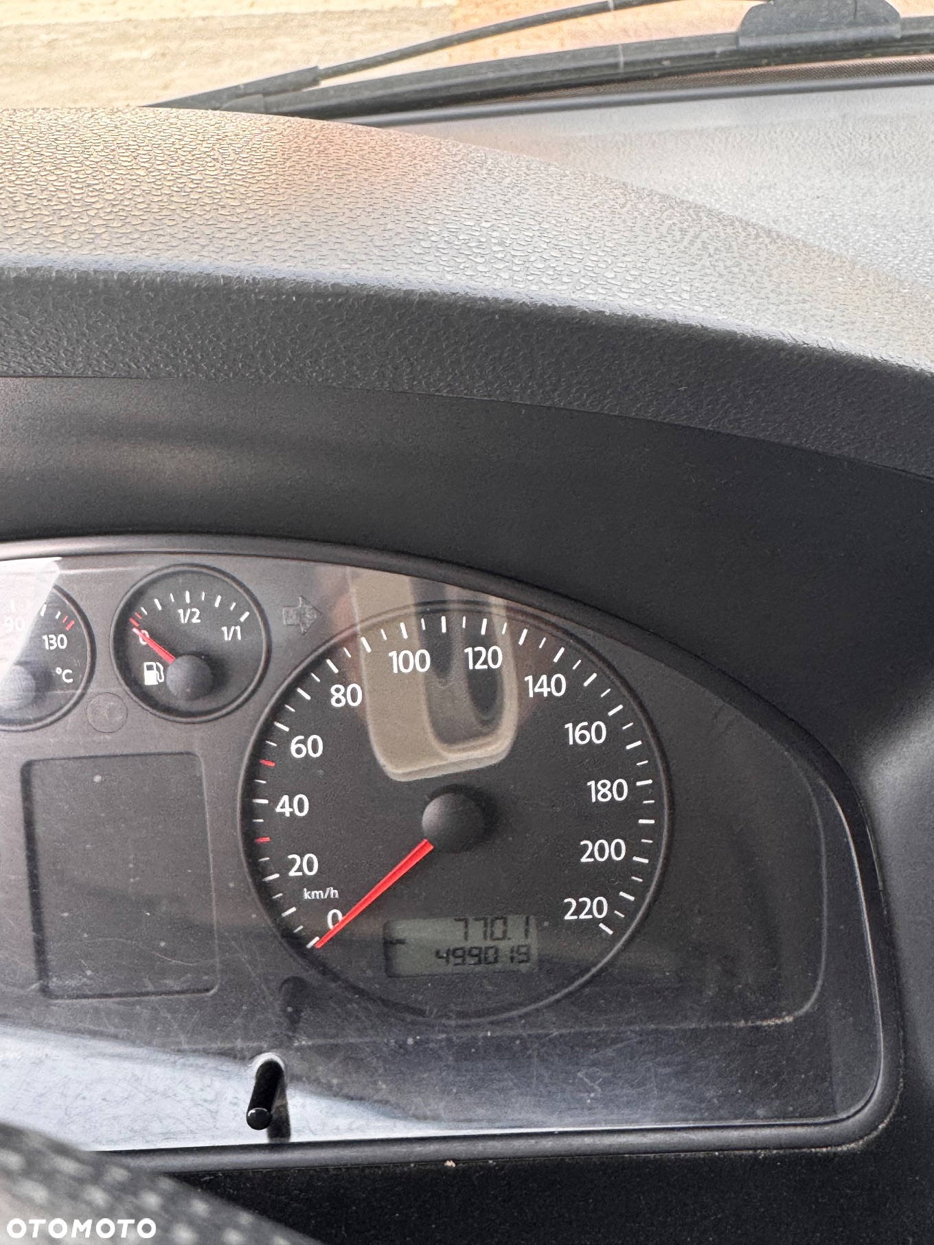 Volkswagen Caravelle - 15