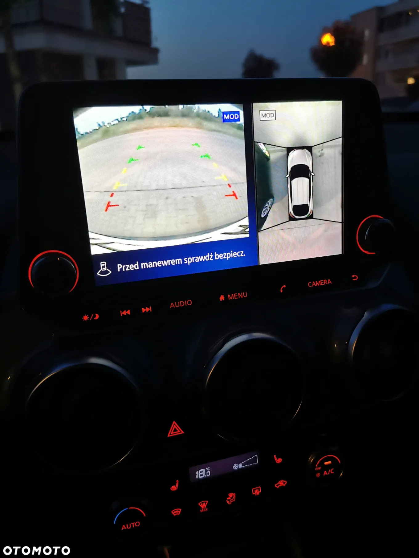 Nissan Juke 1.0 DIG-T N-Connecta - 31