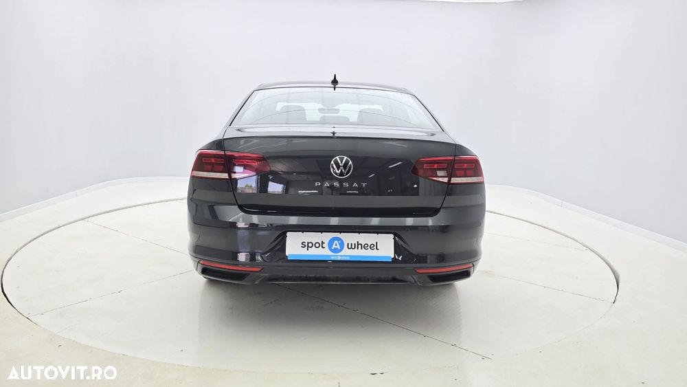 Volkswagen Passat - 7