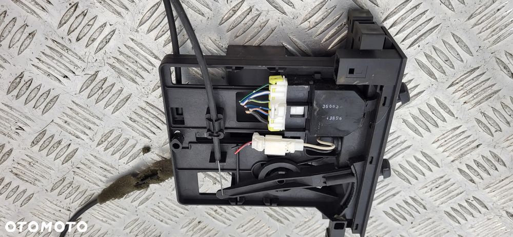 Nissan Terrano II Panel Nawiewu 80 - 2