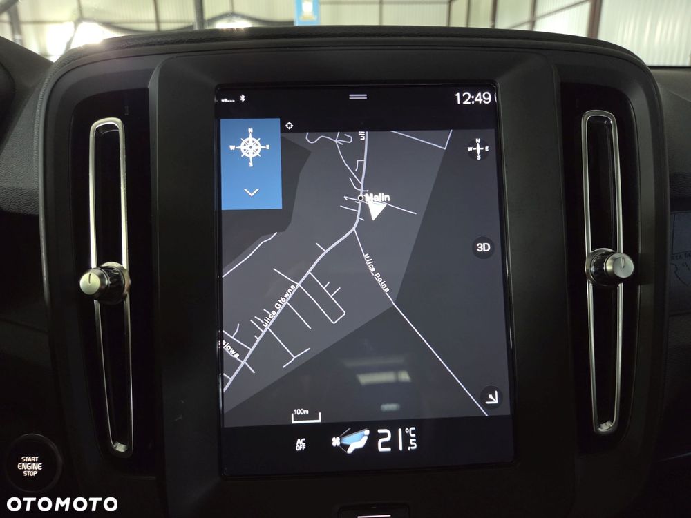 Volvo XC 40 T3 Momentum Core - 23