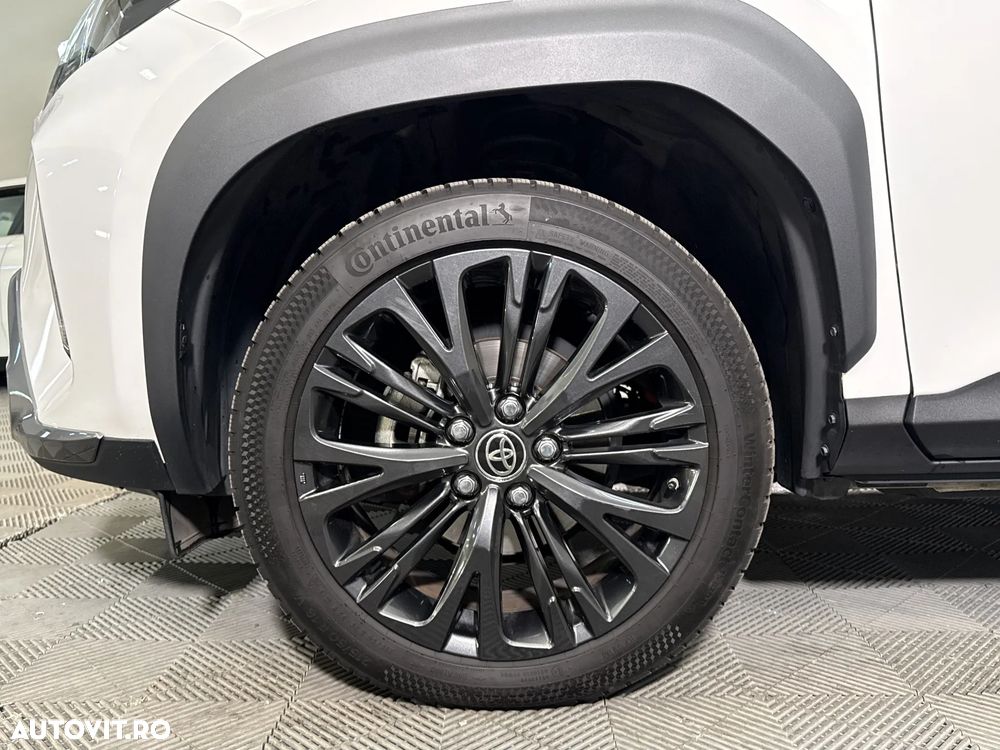 Toyota Yaris Cross - 14