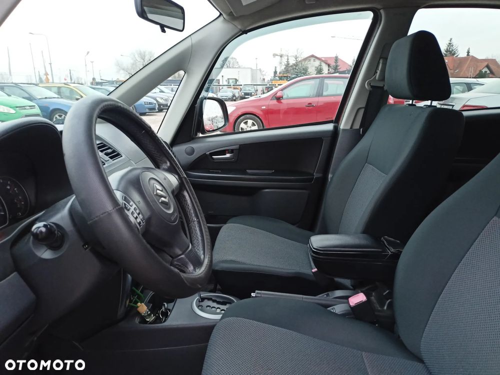 Suzuki SX4 - 8