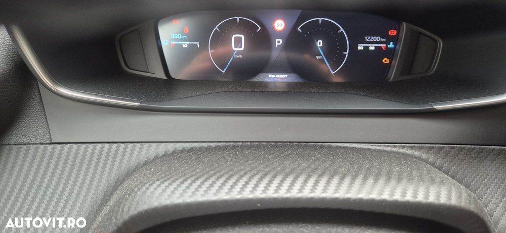 Peugeot 208 1.2 L PureTech STT EAT8 Allure - 6