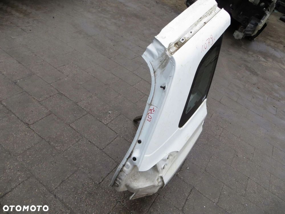 SUZUKI VITARA III BŁOTNIK PRAWA TYŁ TYLNY 26U 14- - 2