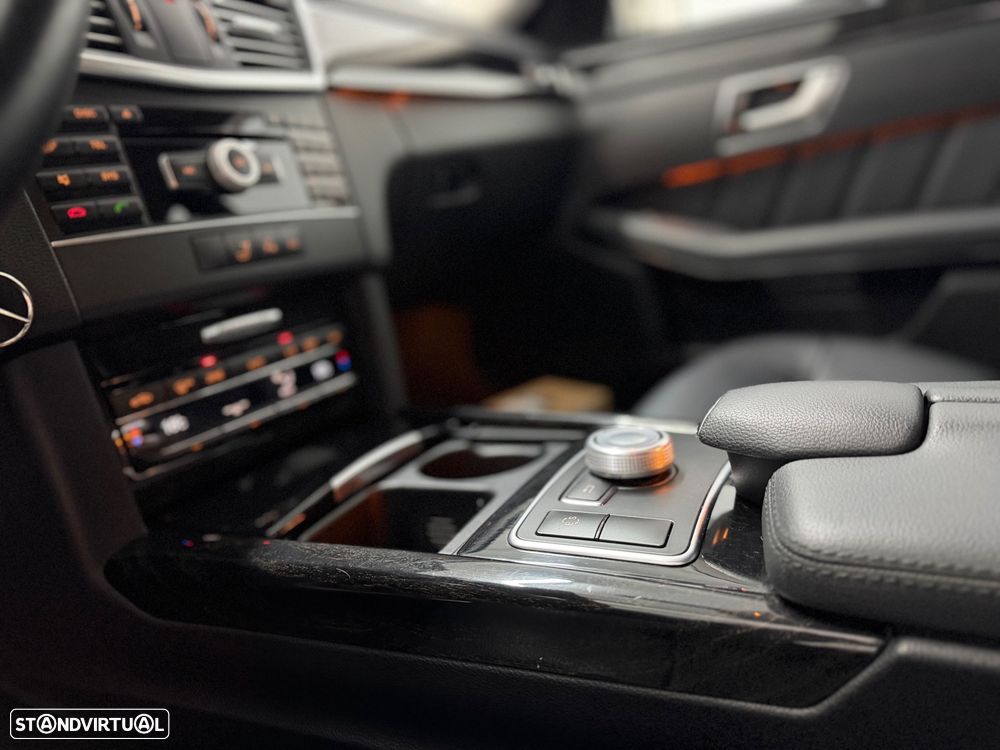 Mercedes-Benz E 250 BlueTEC Avantgarde Auto. - 23