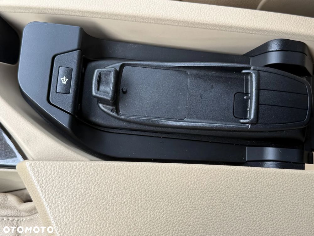 BMW Seria 5 530i - 33