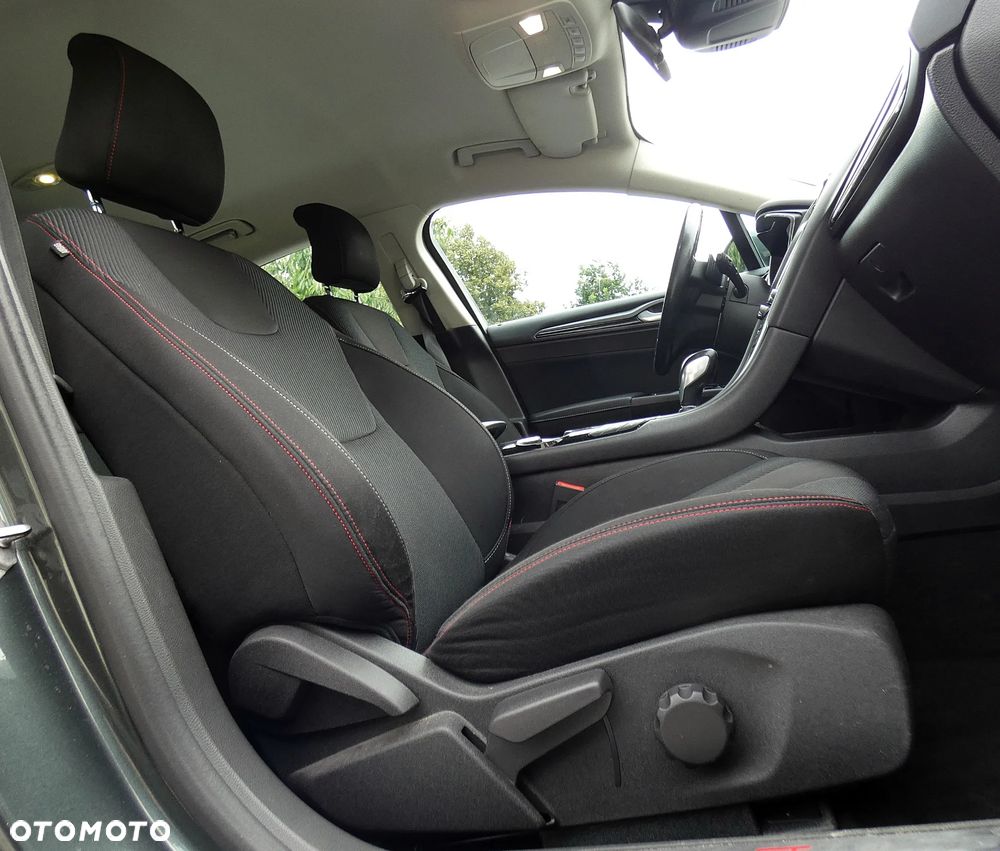 Ford Mondeo 2.0 TDCi ST-Line PowerShift - 25
