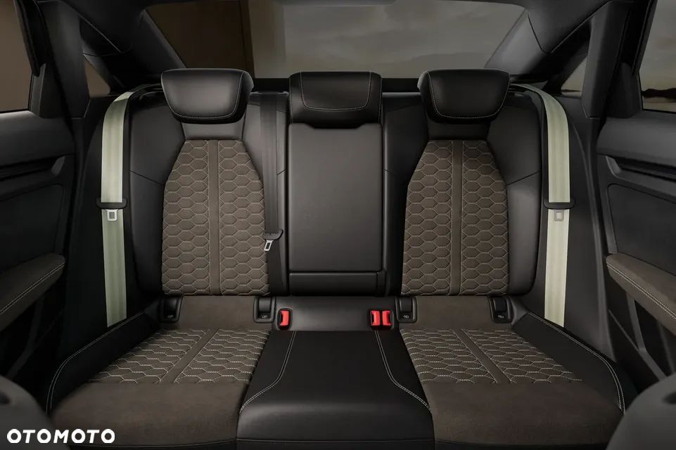 Audi RS3 Limousine - 10