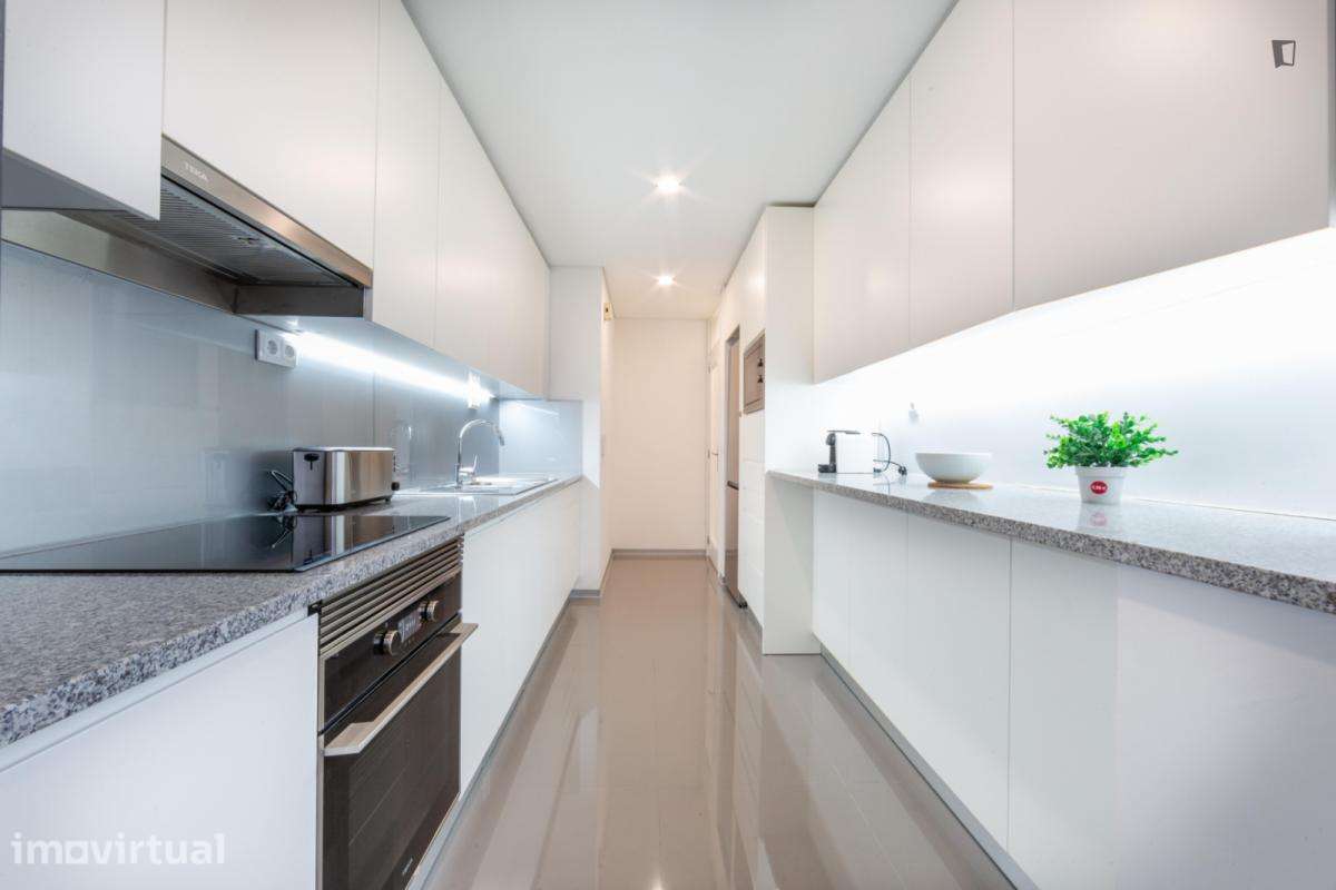 Quarto - localizado em Maia Porto - Grande imagem: 4/24