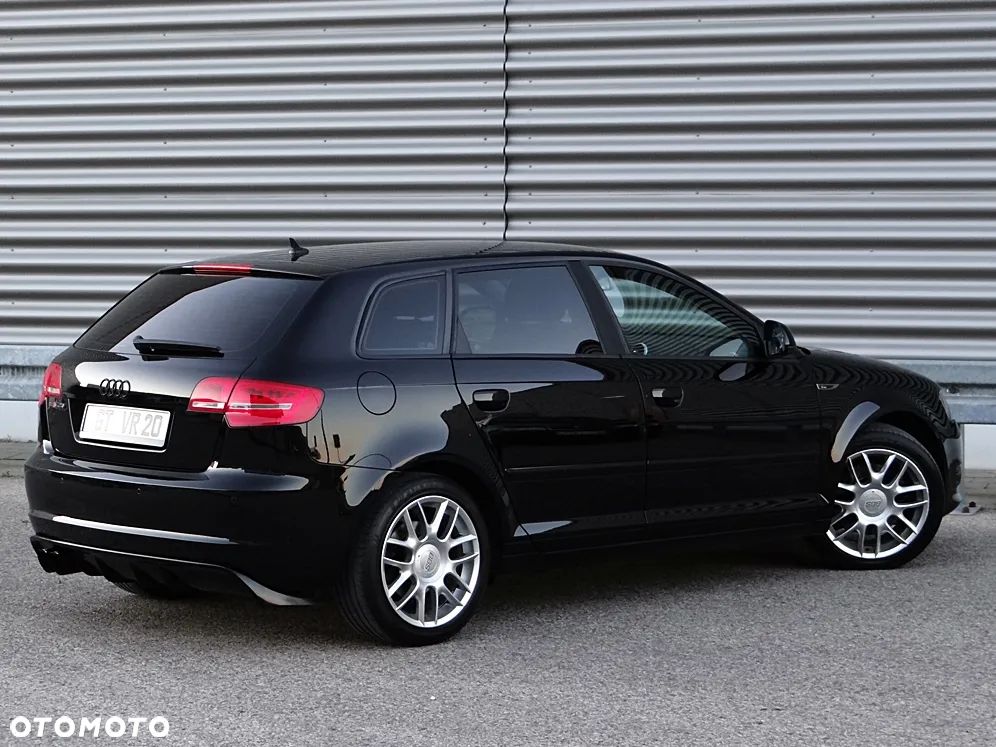 Audi A3 Sportback 1.8 TFSI quattro Ambiente - 15