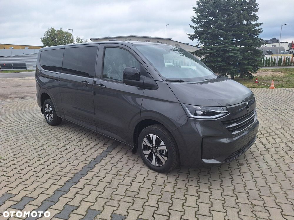 Volkswagen Caravelle - 10