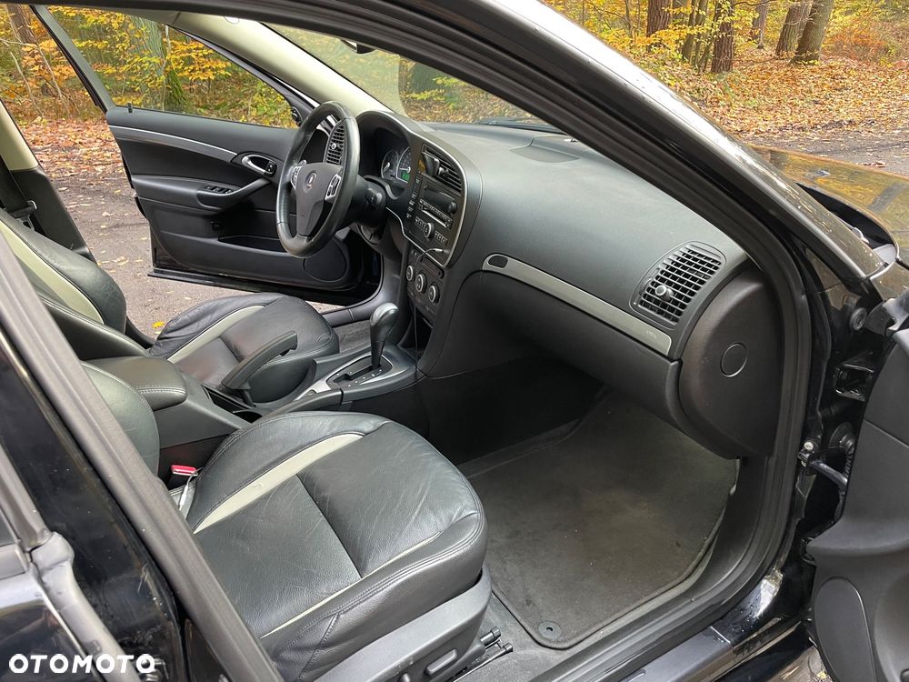 Saab 9-3 2.0T Aero - 11