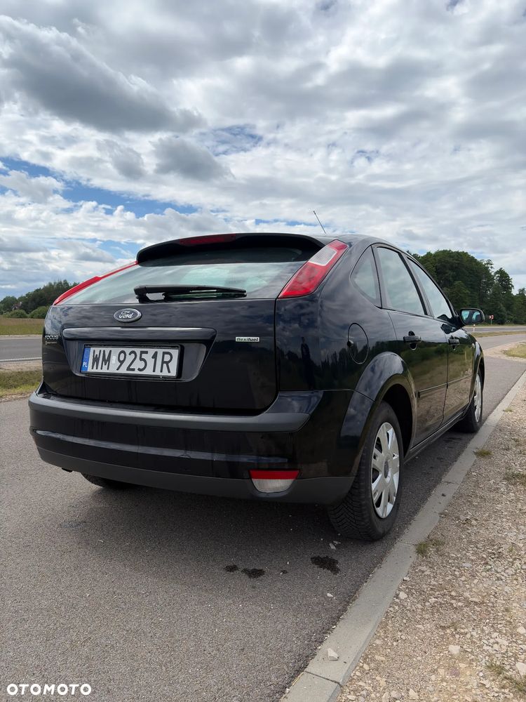 Ford Focus 1.8 FF Ghia - 5
